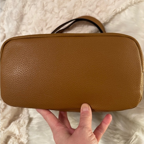 Giani Bernini Tan Shoulder Bag with Pebbled Leather - Picture 4 of 7